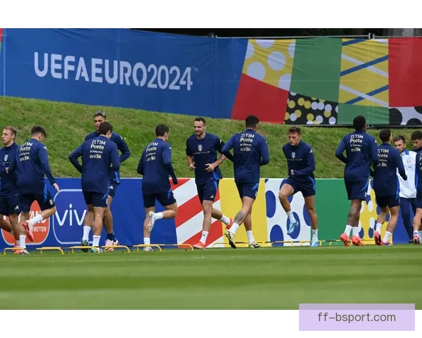 卫冕冠军意大利欧洲杯止步十六强背后折射阵容老化与重建阵痛复兴