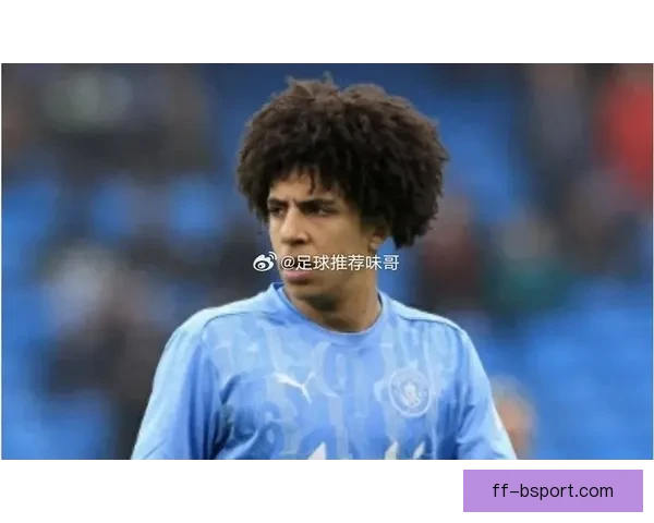 曼城官方宣布与年轻后卫刘易斯续约五年展望未来防线稳定