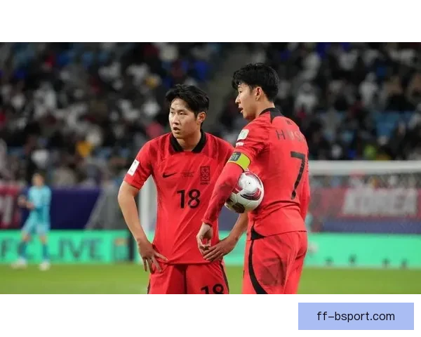 洪明甫接手韩国国家队遭球迷强烈反对引发广泛讨论